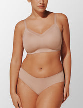 Taupe Unlined Wireless Minimizer