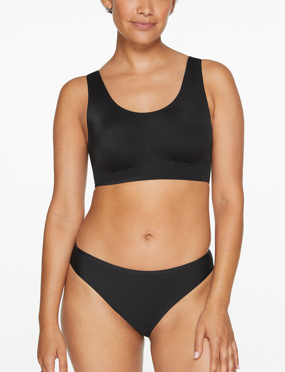 Black Smoothing Scoop Wireless Bra