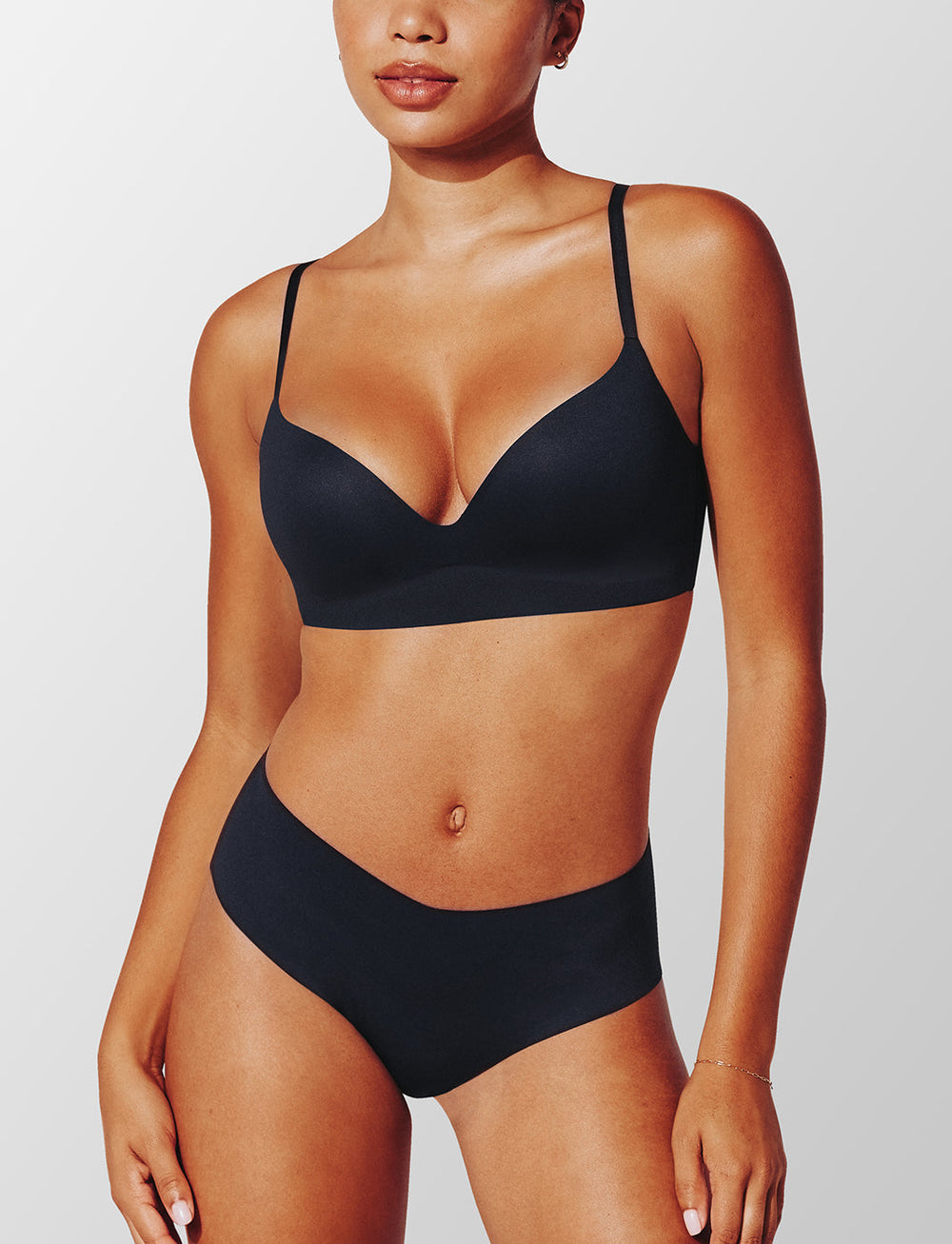 Black Wireless Push-Up Bra