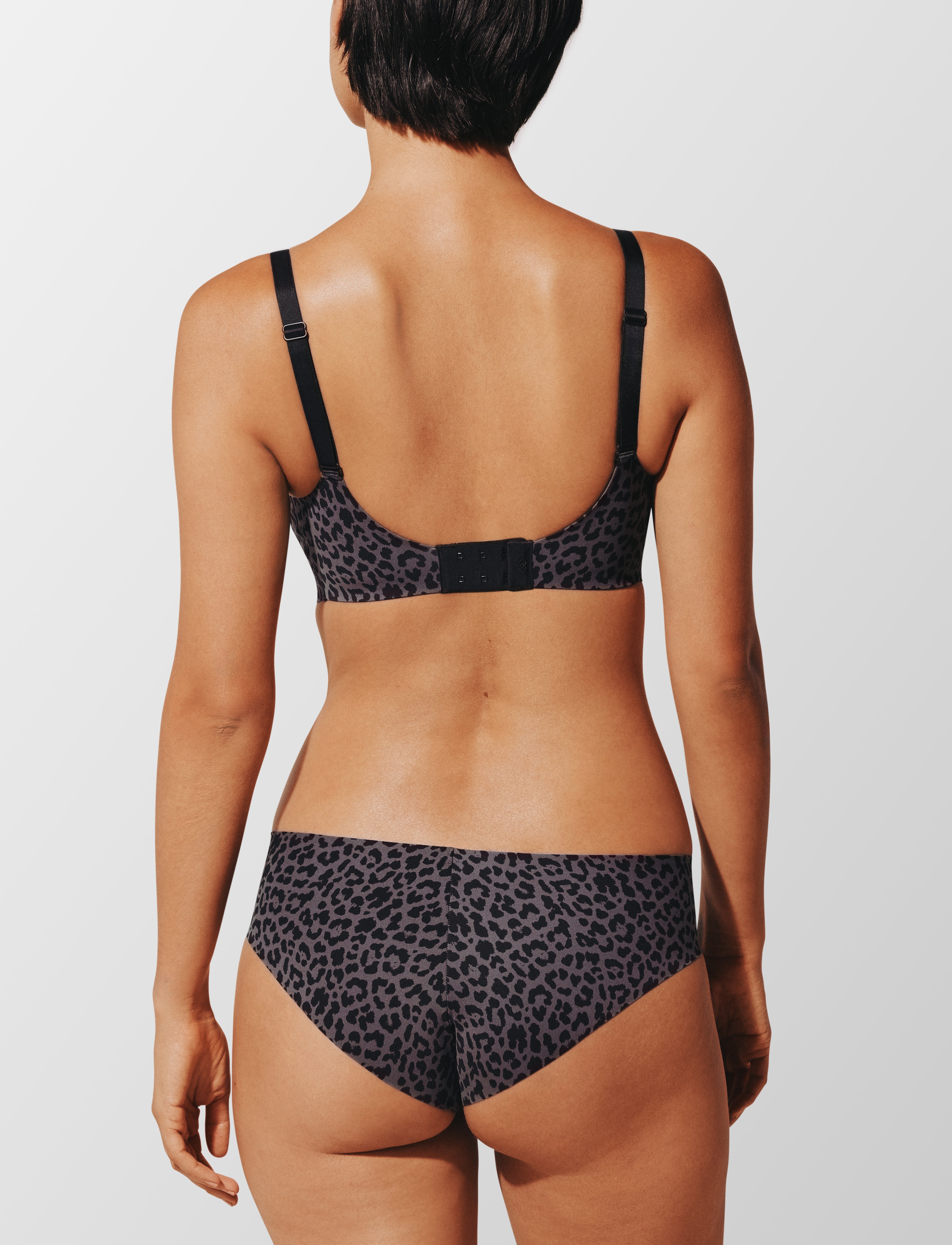 Black Leopard ™ Wireless Push-Up Bra