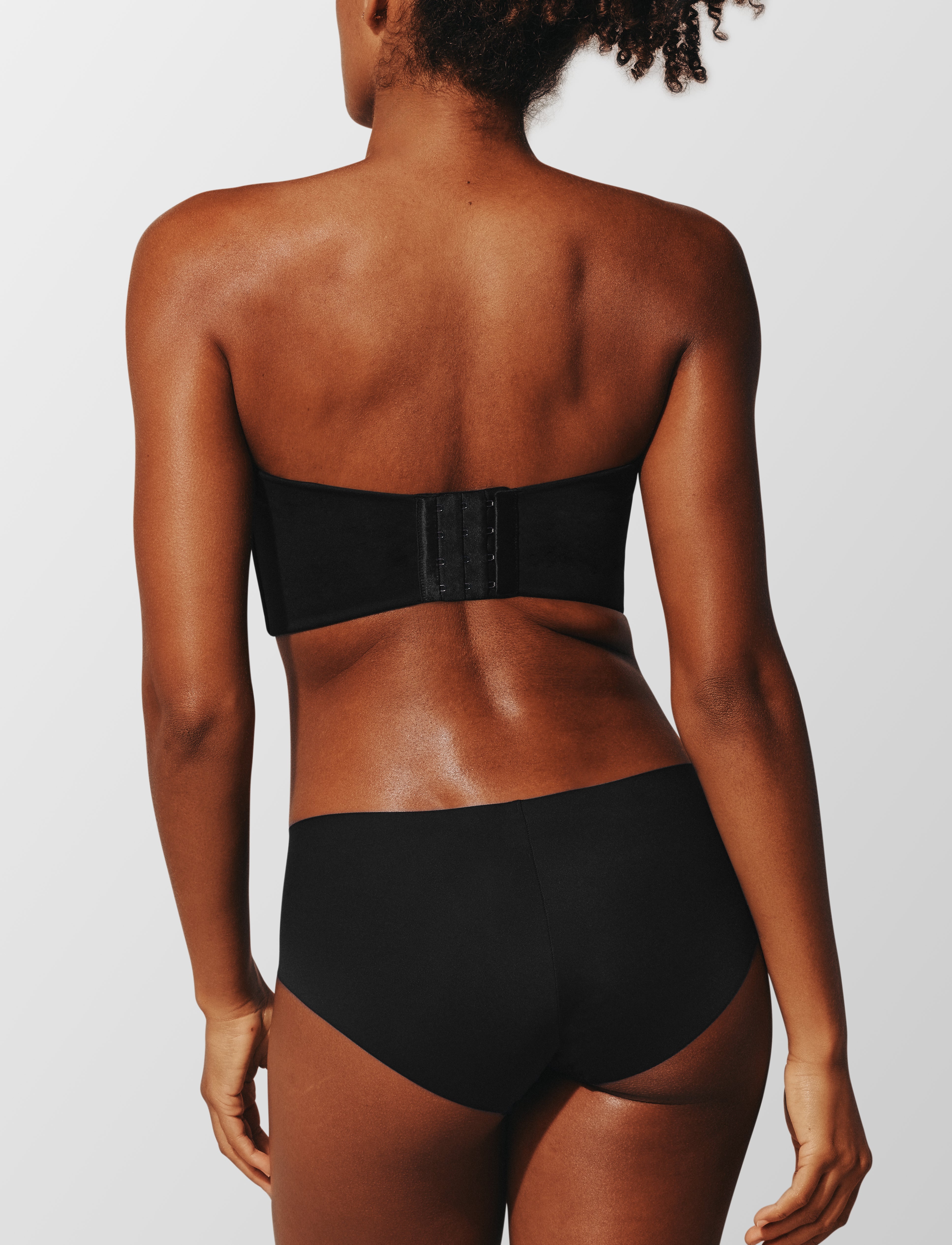 Black ™ Strapless Bustier Bra