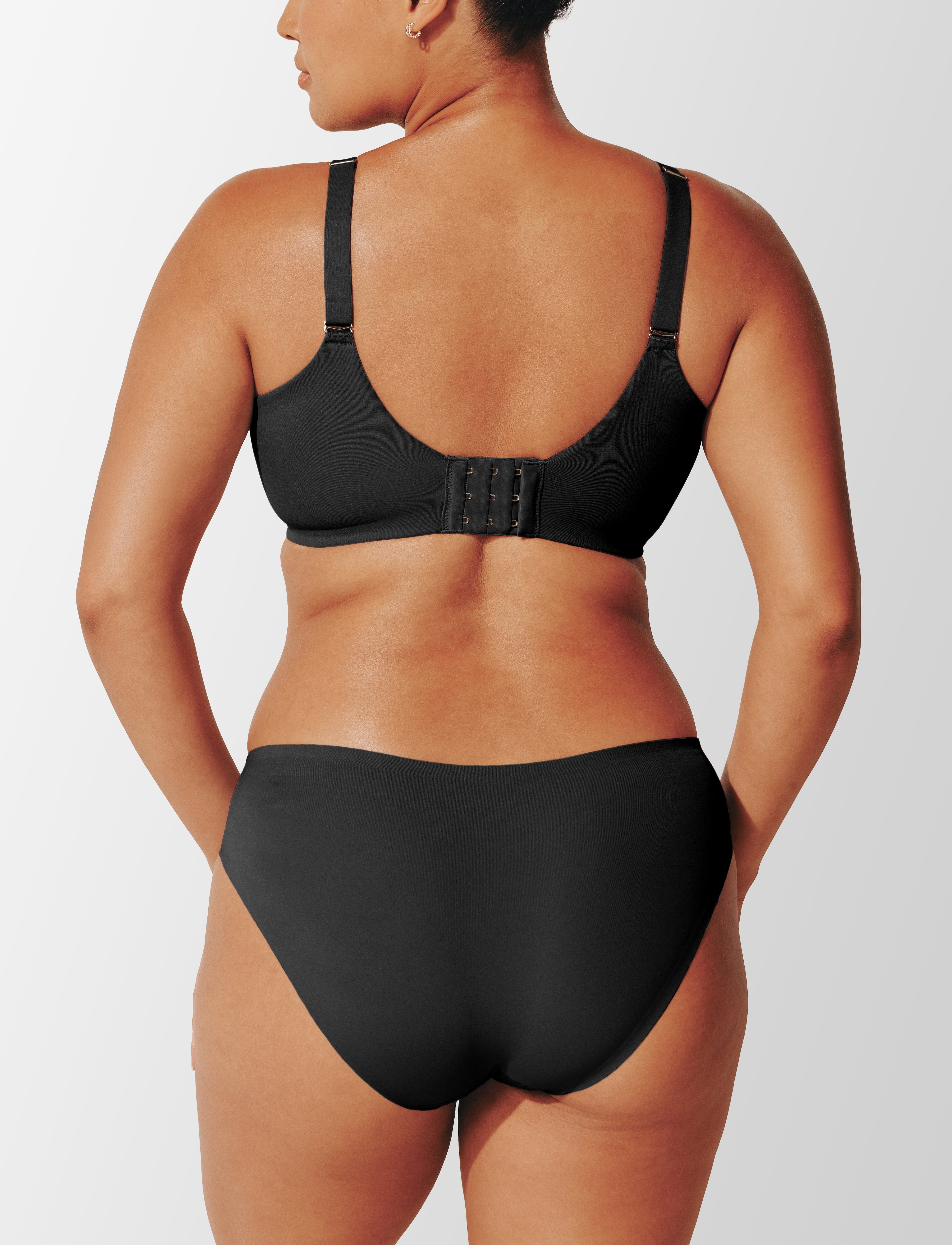 Black ComfortStretch Smoothing Full Coverage Bra